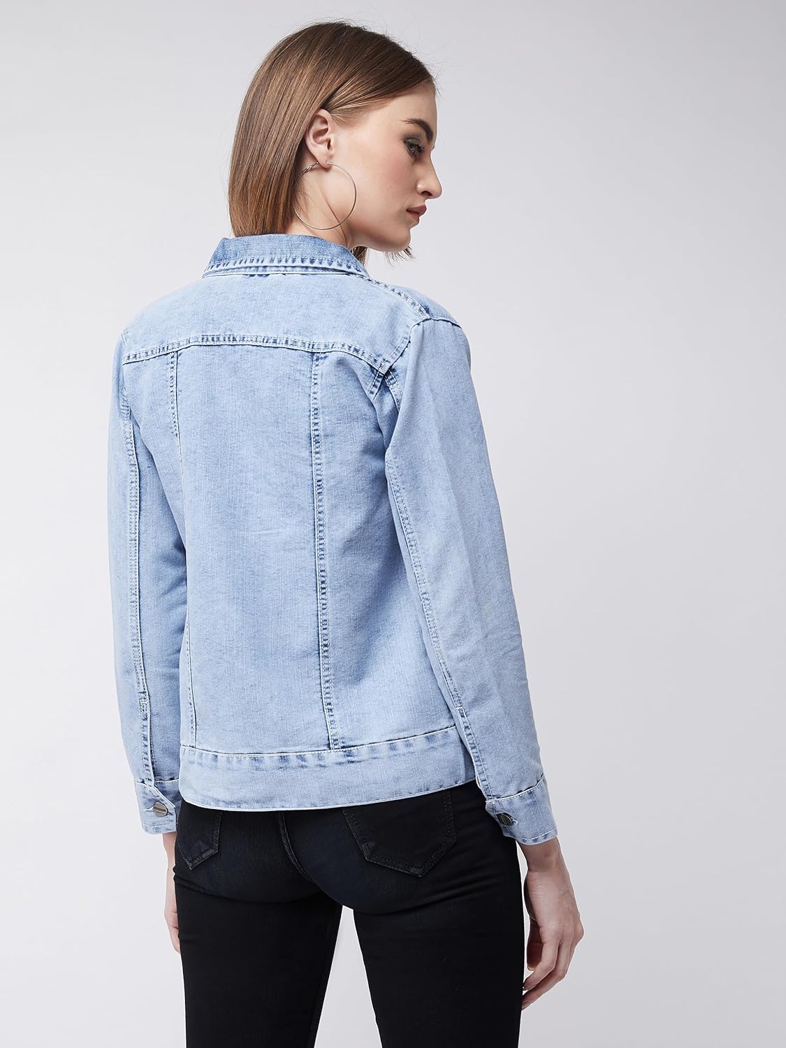 Women's Cotton Blend Collared Full Sleeves Solid Buttoned Short Length Denim Jacket - Image 5