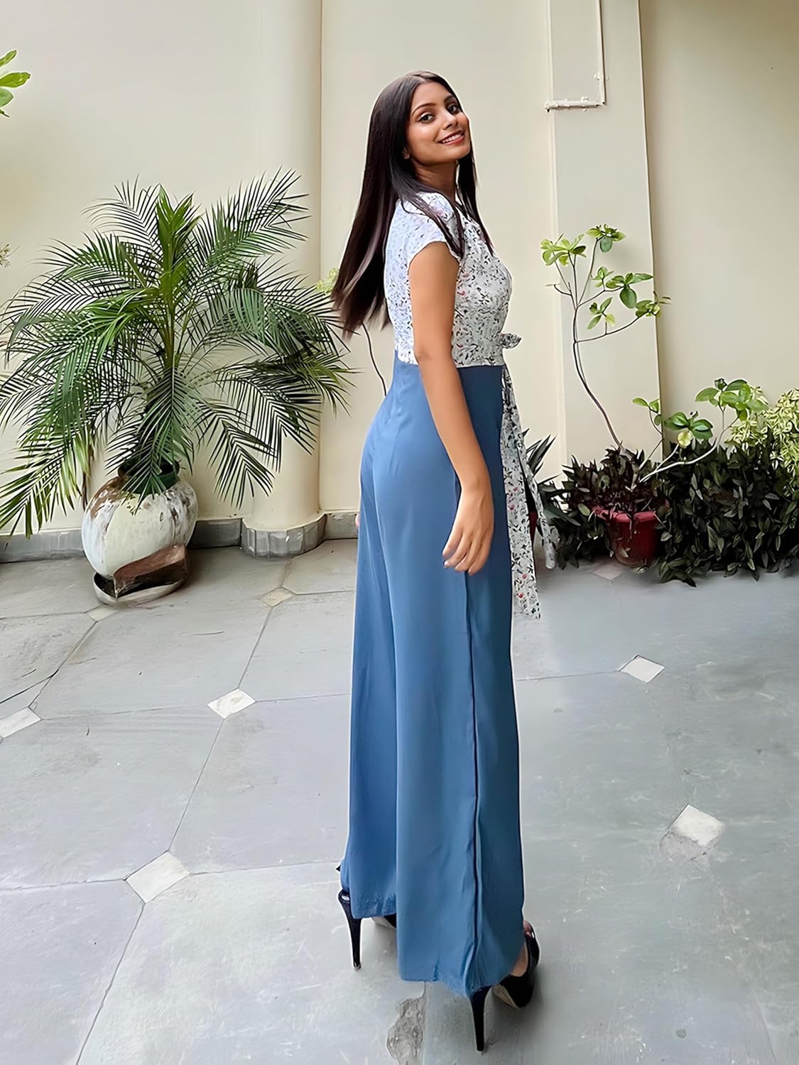 Women's Multicolored Round Neck Short Sleeves Floral Waist Tie-Up Regular Length Jumpsuit - Image 2